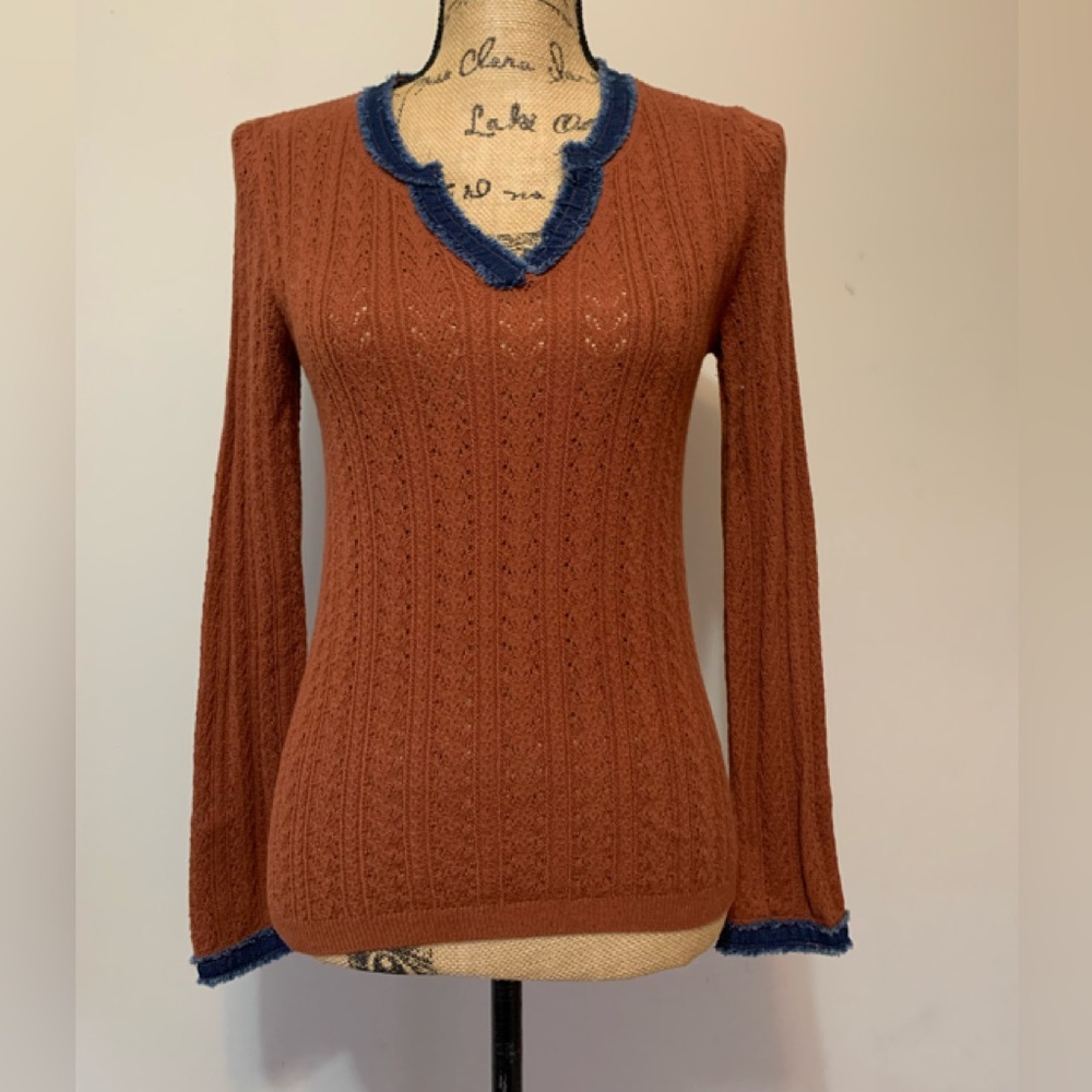 FDJ ladies 60% viscose warm bronze lightweight Pointelle sweater NWT Size S/P